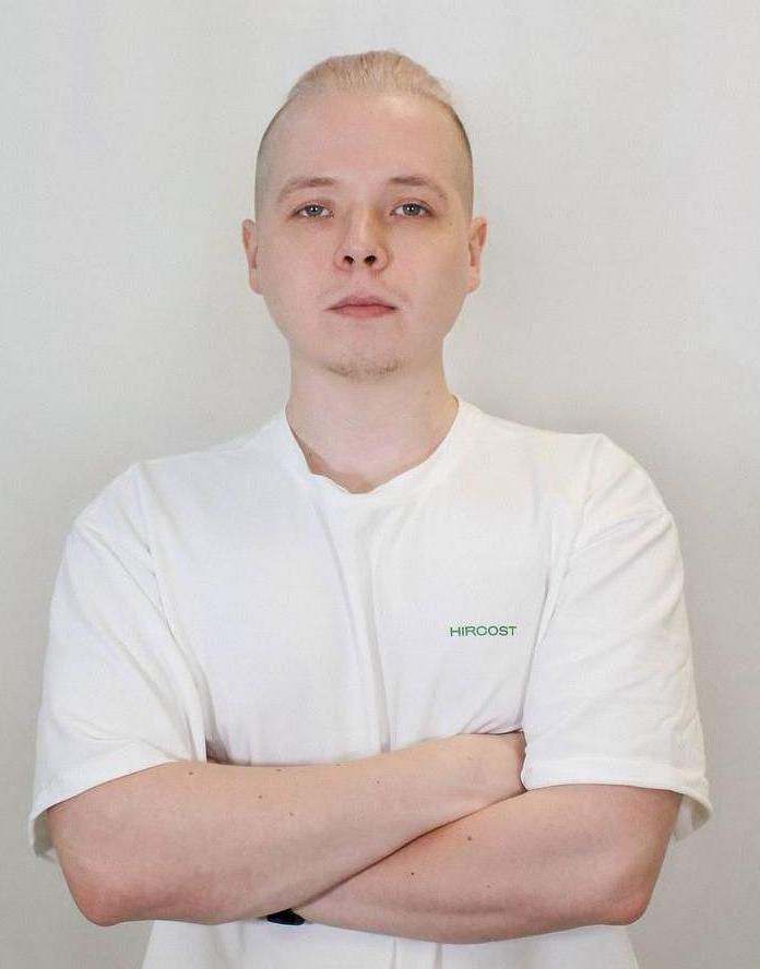 Врач-стоматолог-терапевт Валиев Элизар Маратович