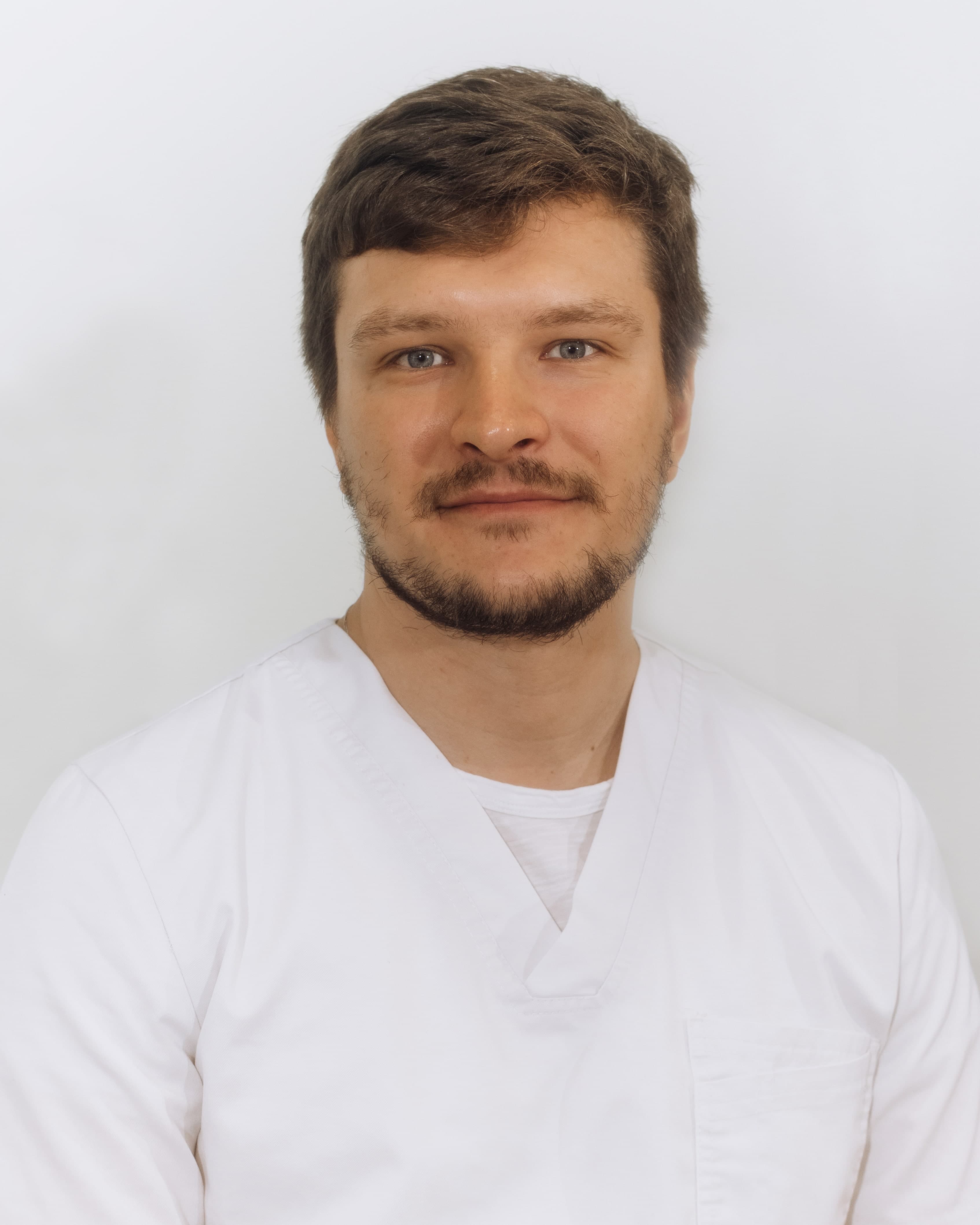 Стоматолог-хирург-имплантолог Киктев Юрий Алексеевич