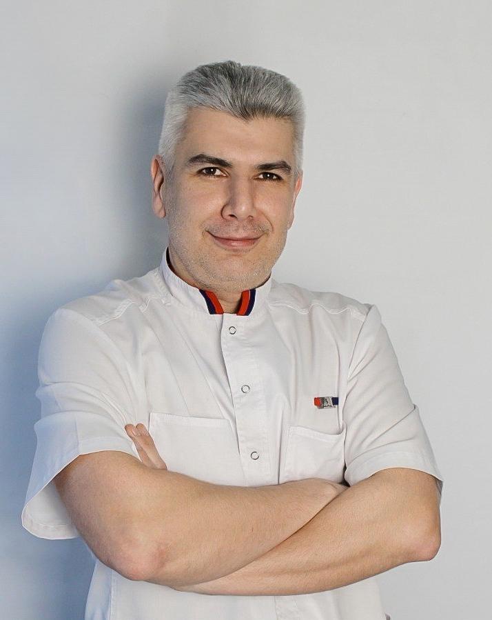Врач-ортопед Смирнов Александр Анатольевич