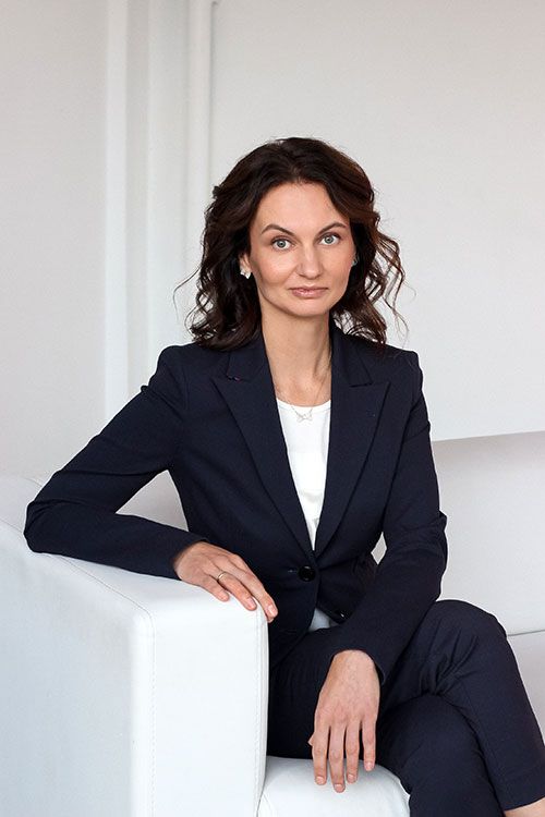 Пародонтолог, стоматолог-терапевт, детский стоматолог, лечение под микроскопом Лутова Екатерина Владимировна