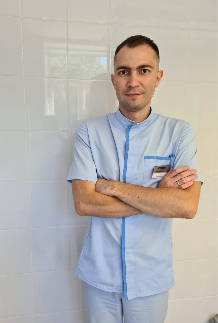 Стоматолог-терапевт Ямщиков Алексей Петрович